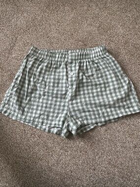 Plaid Elastic-Waist Women’s Shorts in Sage Check